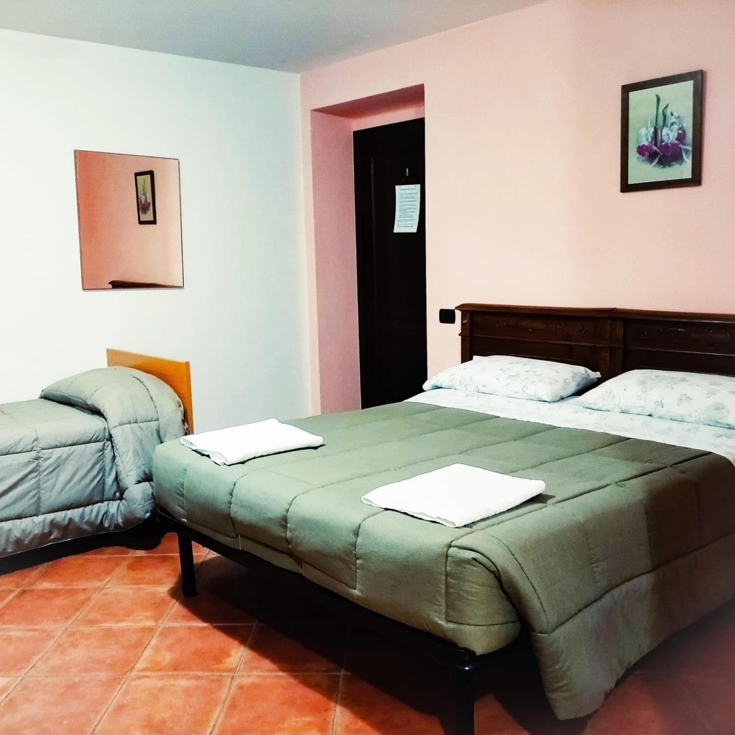 Country Rooms & Suite La Quercia Coriano Quarto foto